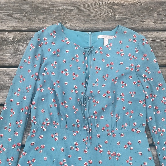 Forever 21 Dress Floral - Picture 2 of 5